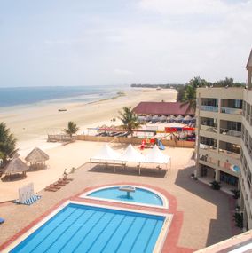 pool og strand tanzania med rejsogoplev